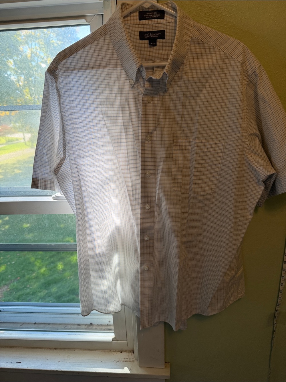 croft & barrow Short-Sleeve Button-Down Shirt in White with Light Blue Check